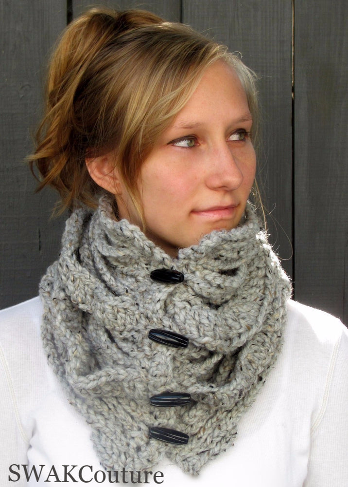 Hooded Cowl Chunky Scarf Handmade Scarf Wool Scarf Affordable Scarves –  SWAKCouture